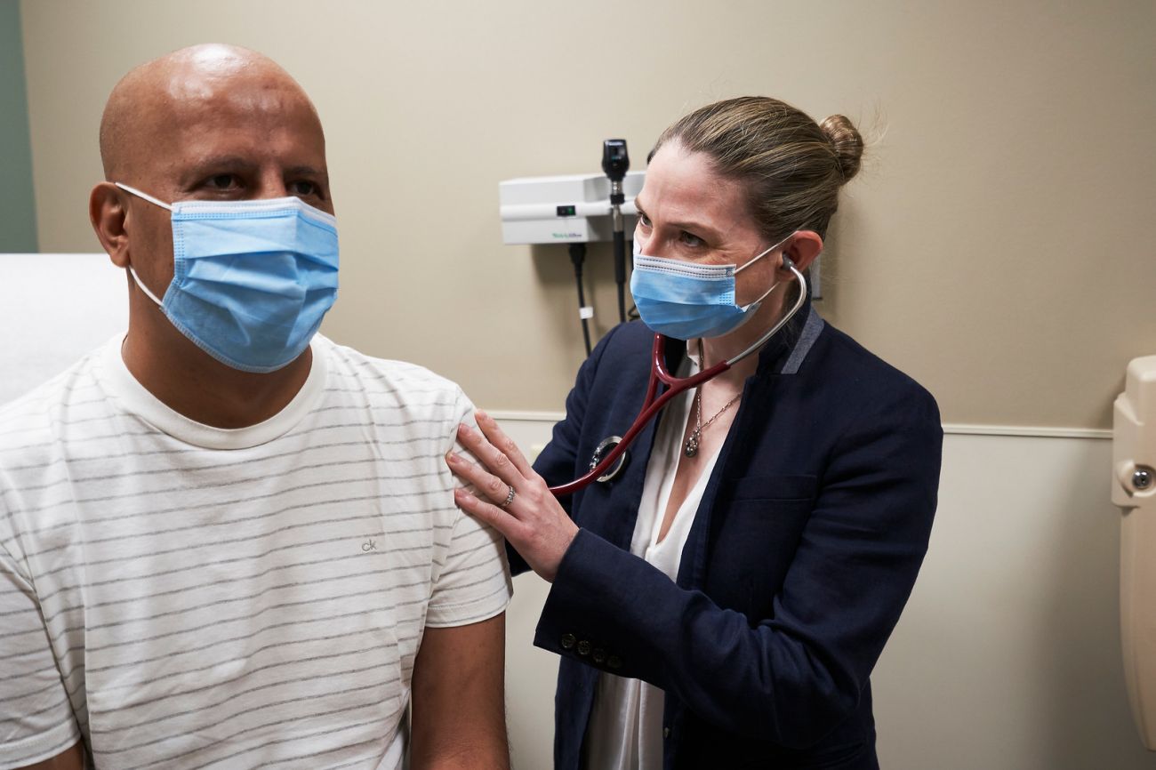 Dr. Elizabeth Griffiths working with a patient