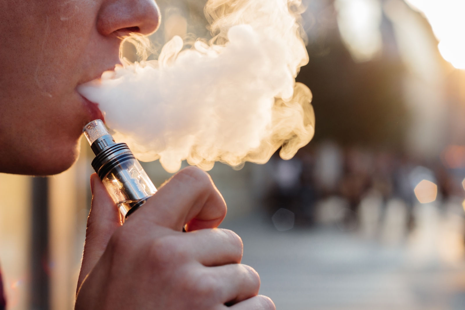 Daily Vaping Dramatically Ups Quit Rate in Heavy Smokers Not Aiming to Quit  | Roswell Park Comprehensive Cancer Center - Buffalo, NY