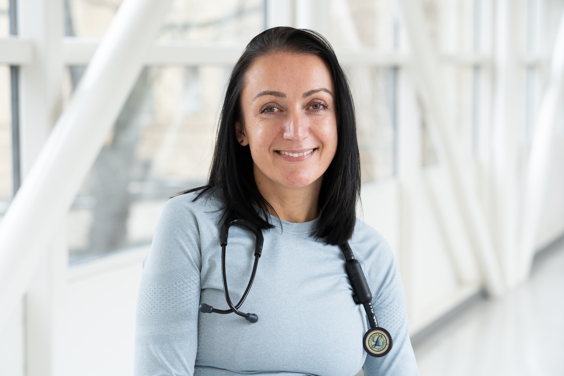 Alina Davidson MSN, RN, AGNPC Roswell Park Comprehensive Cancer