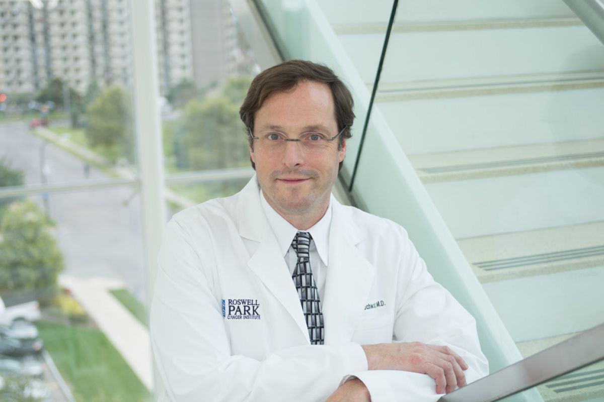 Dr. Steven Hochwald, Chief of Gastrointestinal/Endocrine Surgery