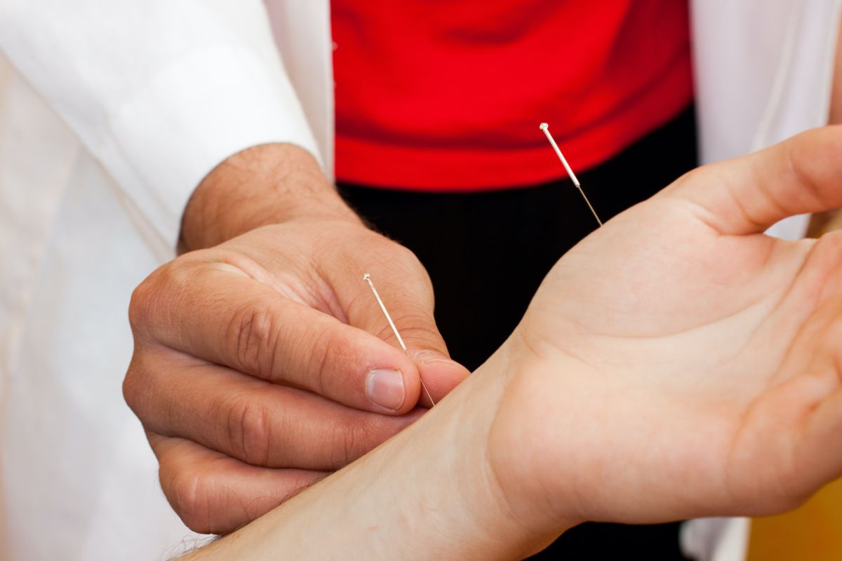 Acupuncture for cancer side effects