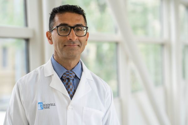 Eshan Malek, MD headshot