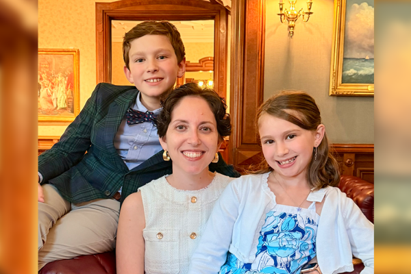 Breast patient Jill Komm and her children