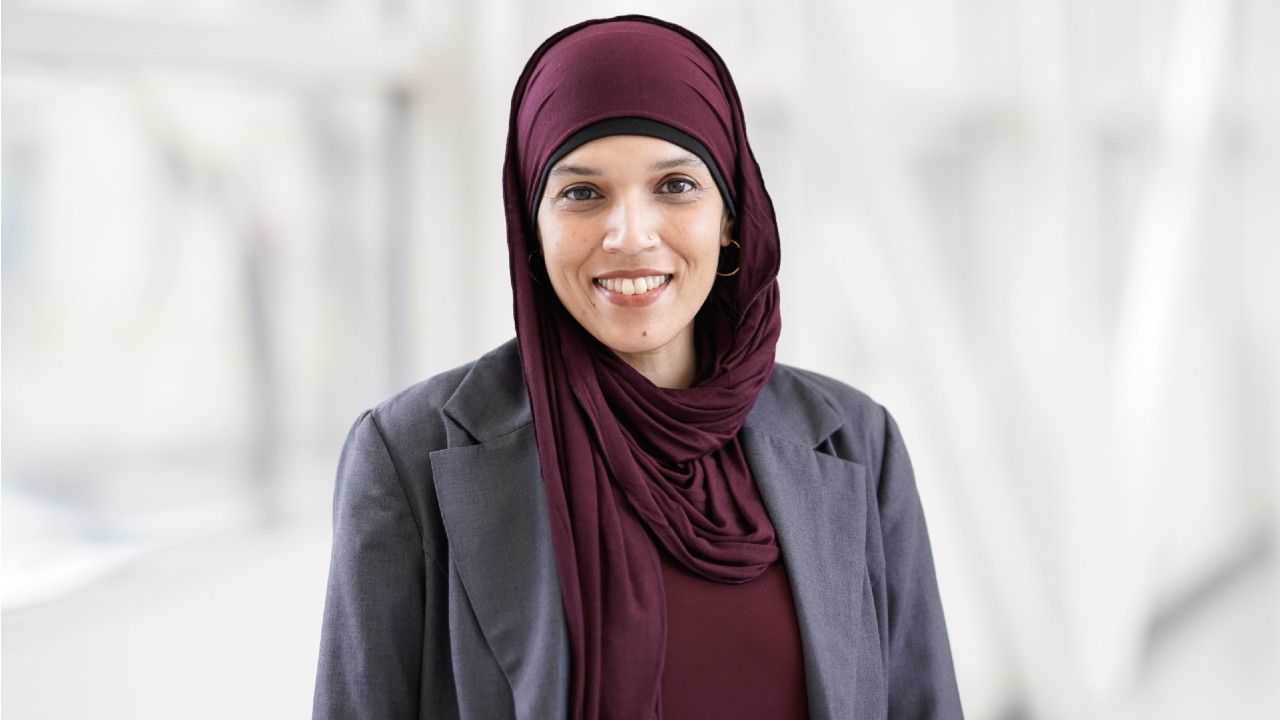 Sarwat Rumi is the new full-time acupuncturist at Roswell Park. 