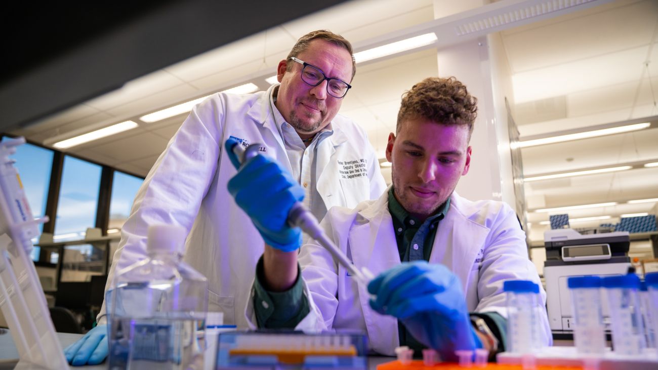 Dr. Brentjens in lab