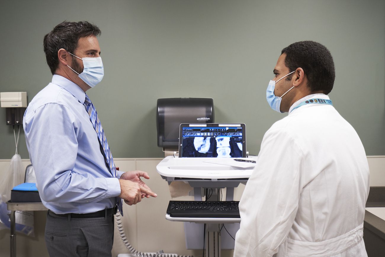 Dr Eric Kauffman and Clinical Fellow
