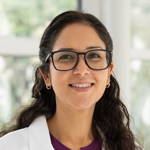 Syeda Qasim, MD, pathology fellow headshot
