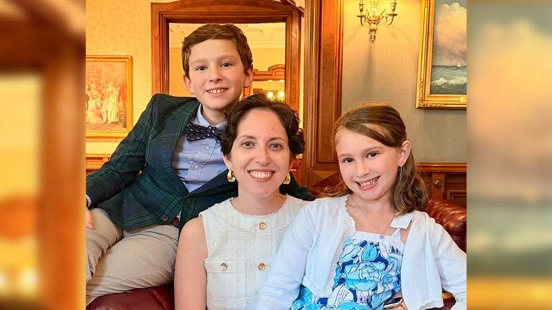 Breast patient Jill Komm and her children