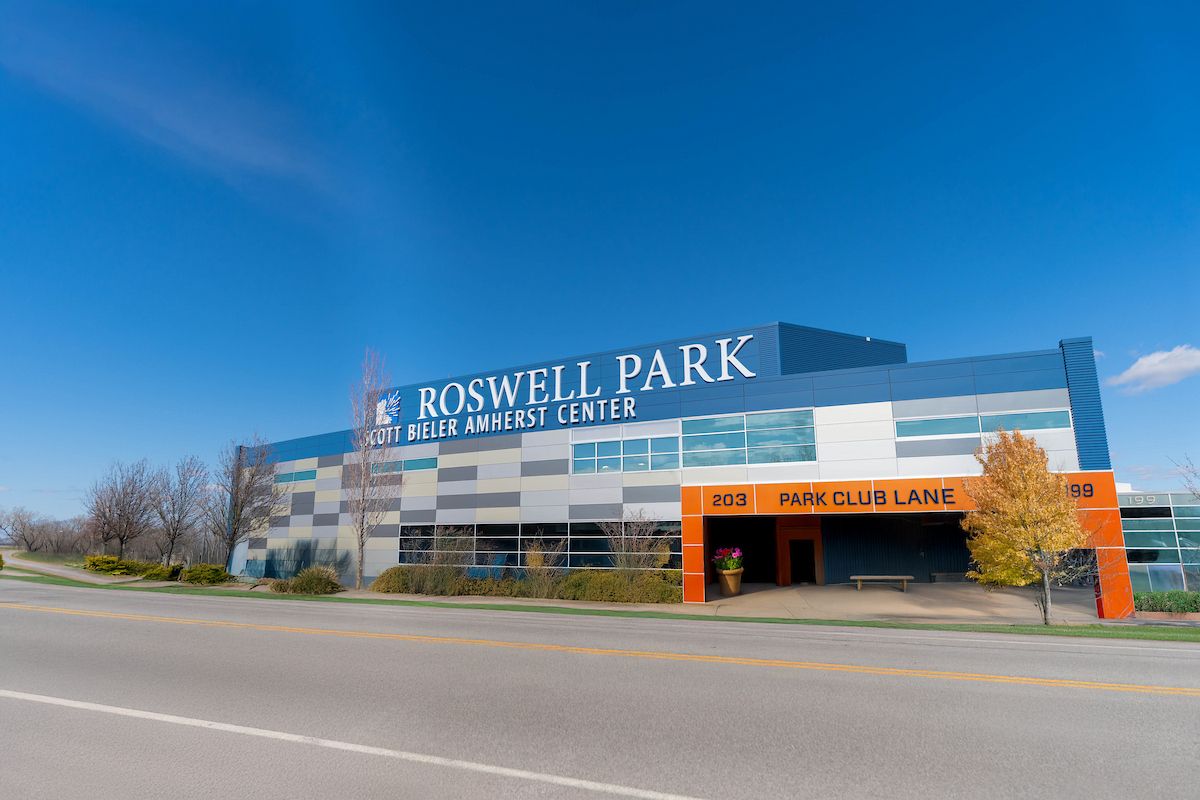 Exterior shot of the Roswell Park Scott Bieler Amherst Center