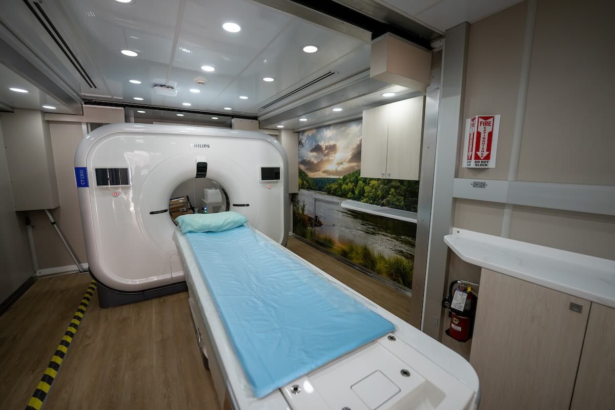 Lung screening machine