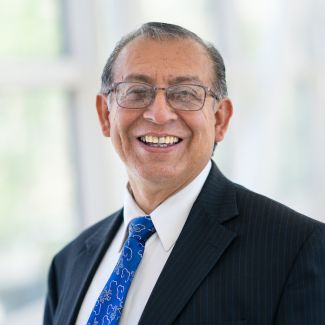 Rev. Dr. Reninger Flores Headshot
