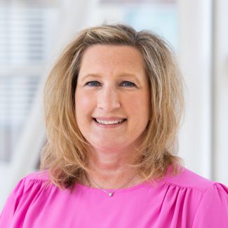 Carrie Racsumberger headshot