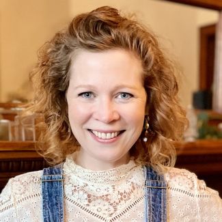Amy Hartl, LMT, CMLDT - Resource Center massage therapist